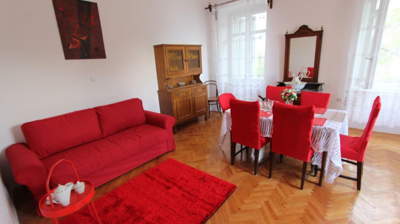 Apartment Palazzo Sare Vrbnik Exteriör bild